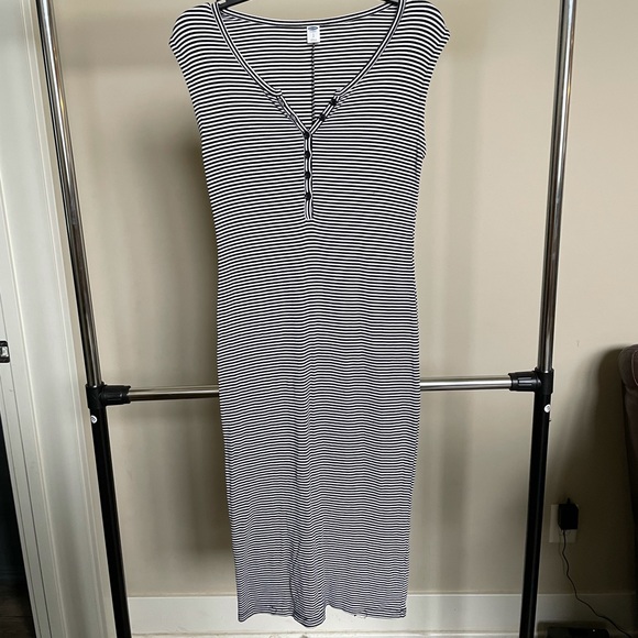 Old Navy Dresses & Skirts - black and white striped ribbed bodycon dress